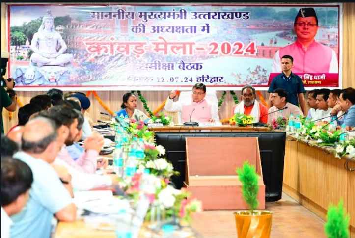 शिव भक्त कावड़ियों के स्वागत में हेली से पुष्प वर्षा की व्यवस्था की जाए: CM धामी