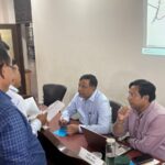ग्राफिक एरा विश्वविद्यालय परिसर में आयोजित जनसुनवाई में स्थानीय नागरिकों, भू-स्वामियों एवं हितधारकों ने दर्ज कराई आपत्तियां और साझा किए विकास संबंधी सुझाव