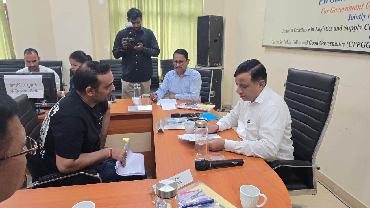 देहरादून महायोजना-2041 पर तीसरे दिन भी जारी रहा जनसंवाद, सेक्टर-03 के नागरिकों ने दिए महत्वपूर्ण सुझाव