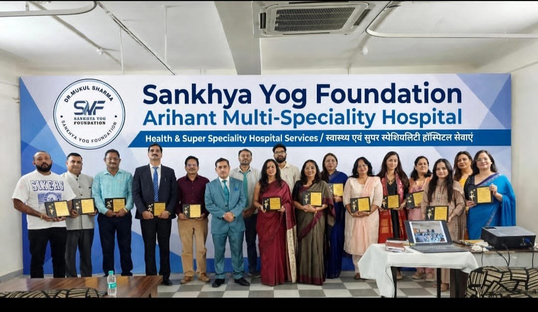 द स्पिरिट ऑफ सेवा अवॉर्ड्स 2026 में सेवा भाव से कार्य करने वाले व्यक्तियों का सम्मान